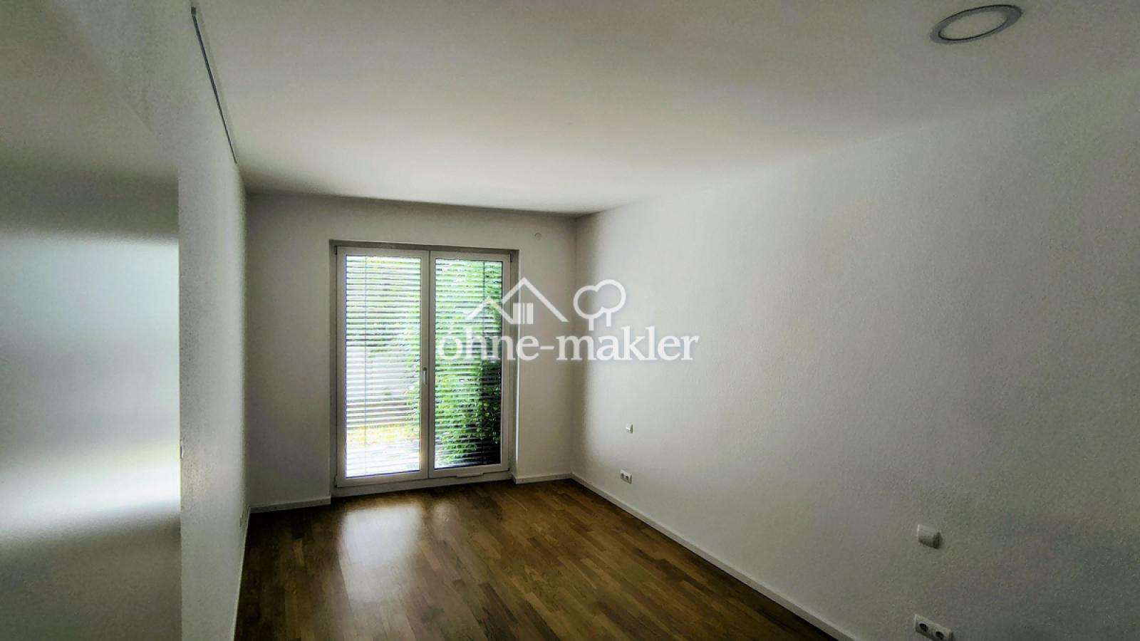 Schlafzimmer Tür zum Garten