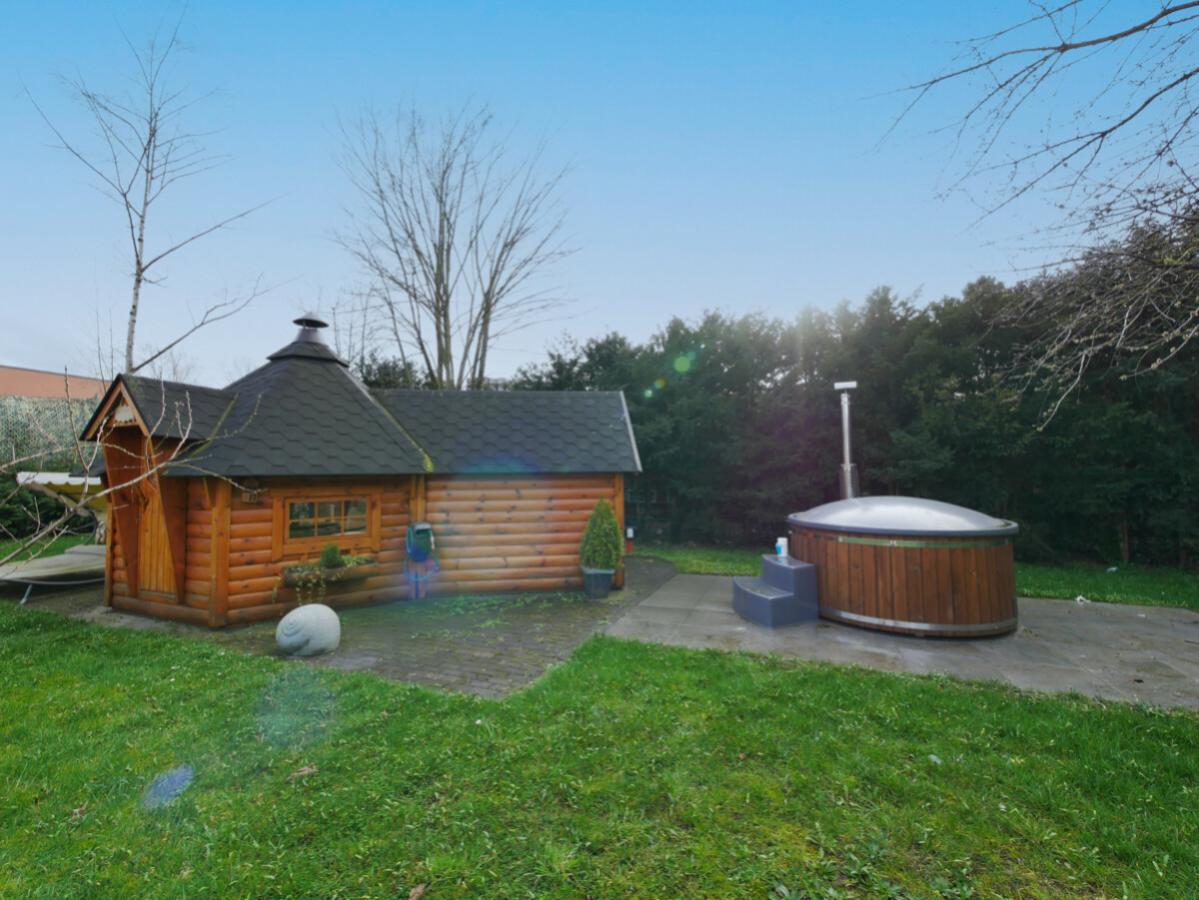 Saunakota und Hottube