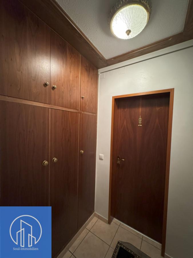 Flur richtung WC und Badezimmer 1.1 von WO1+2