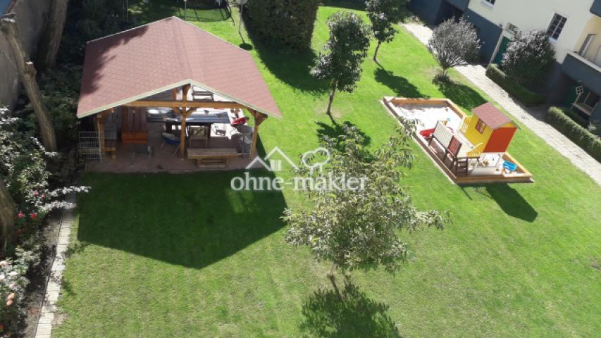 Garten m. Grillhütte + Spielpl