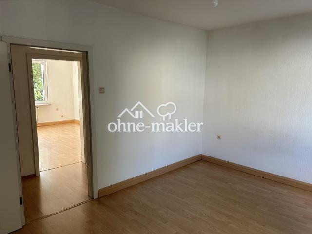 Zimmer Straßenseite