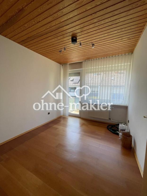 Kinderzimmer 2 mit Balkon