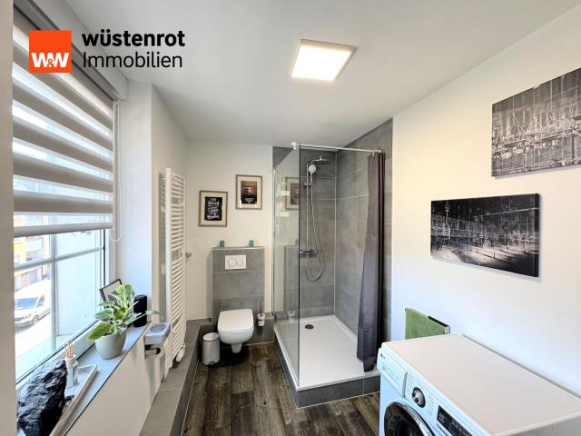 Saniert und geräumig - mittig gelegen