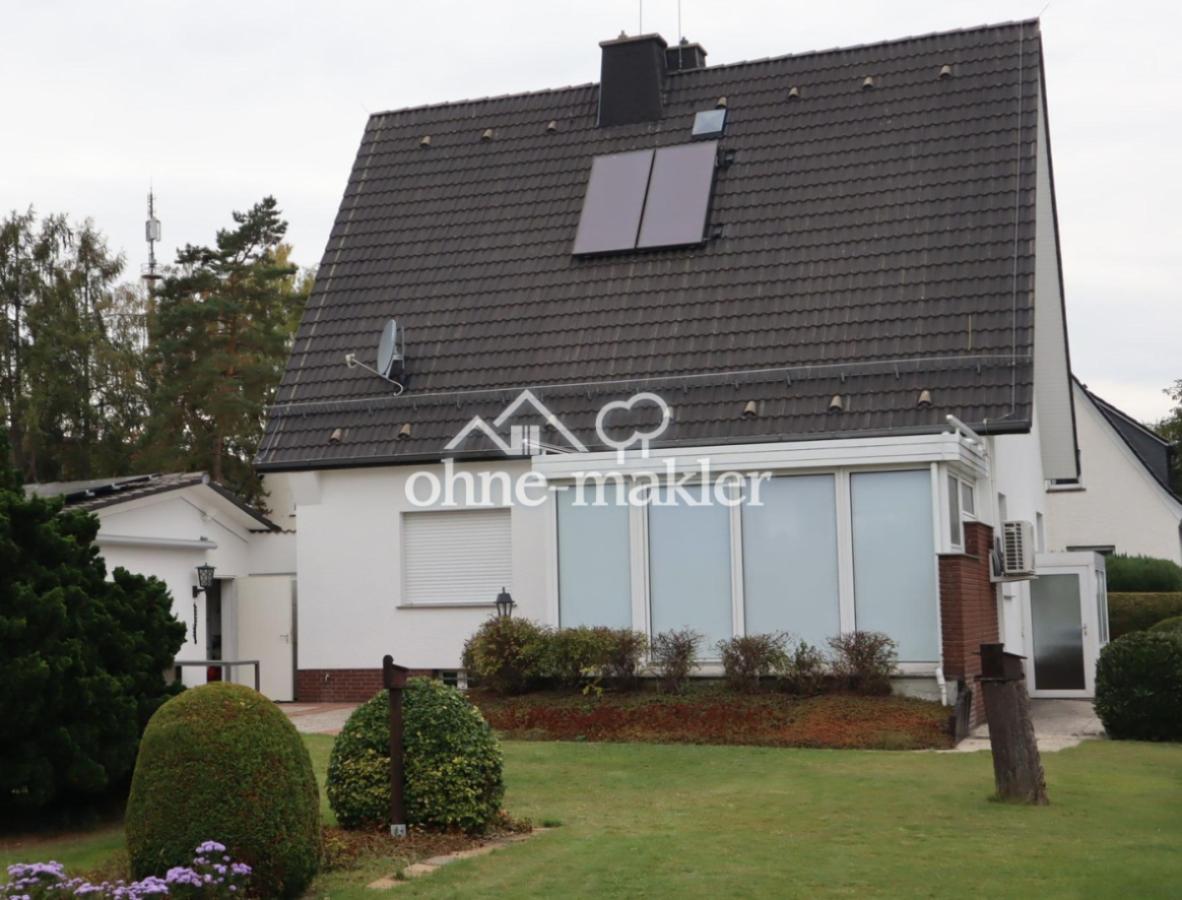 Außenansicht Haus v. Garten