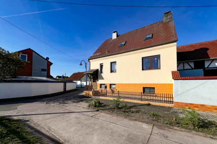 Kleines Einfamilienhaus in Anliegerstraße