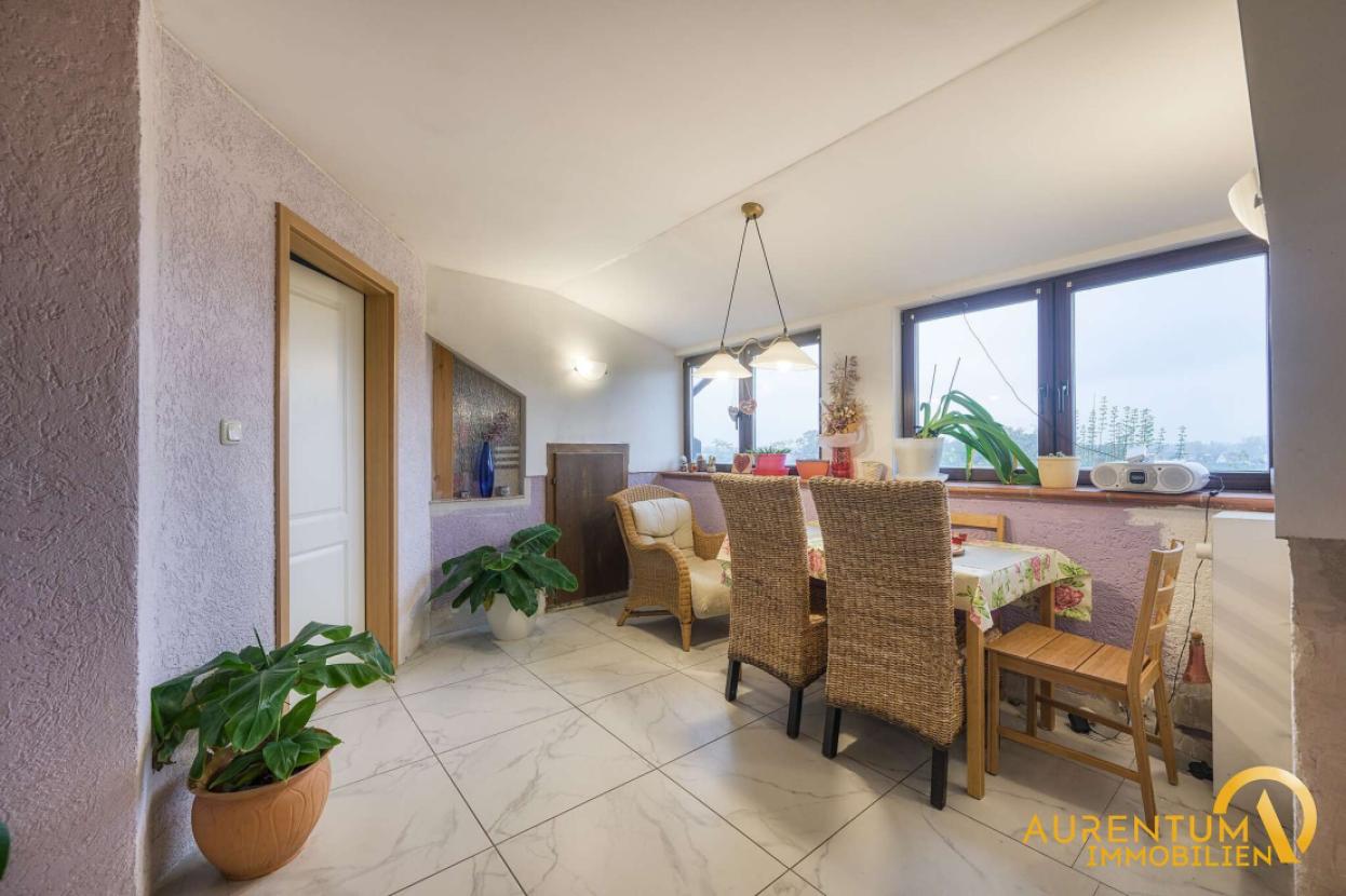 Küche und Essbereich