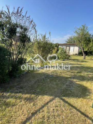 Gartenhaus + Grundstück