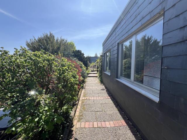 Gewerbe - Büro Vorderseite