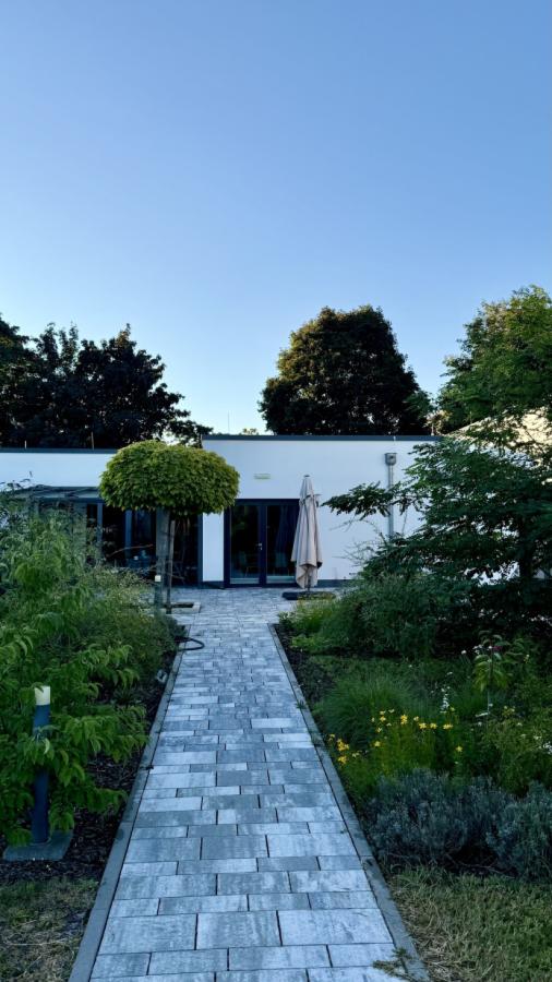 Rückansicht Intensivpflege