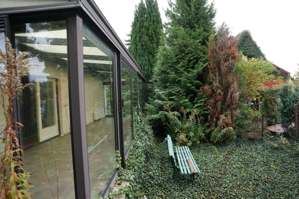 Grünfläche am Wintergarten