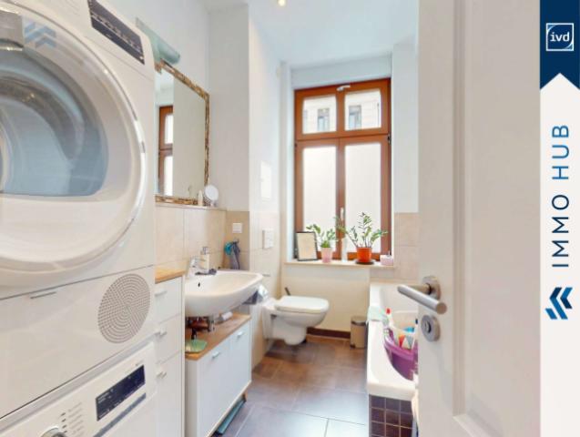 Tageslichtbad mit Wanne