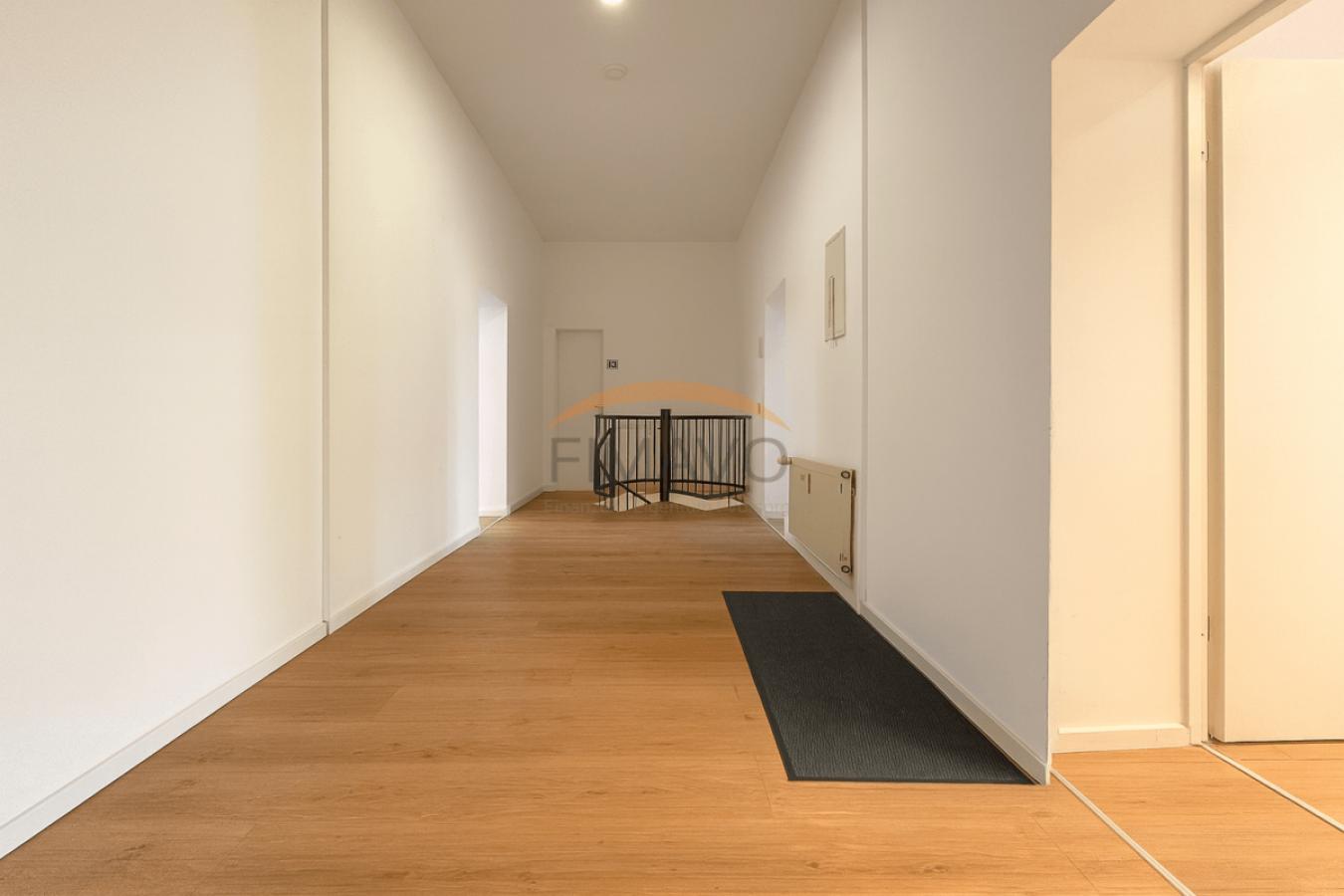 Gewerbeeinheit Flur EG