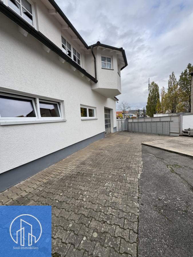 Gewerbe Parklätze Werkstatt