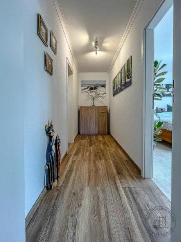 Korridor zu den Zimmern im Erdgeschoss