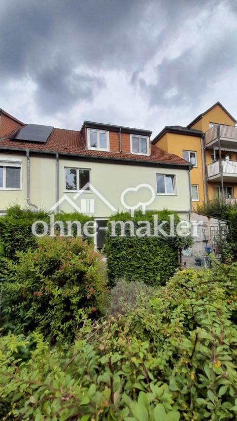 Südseite mit Garten