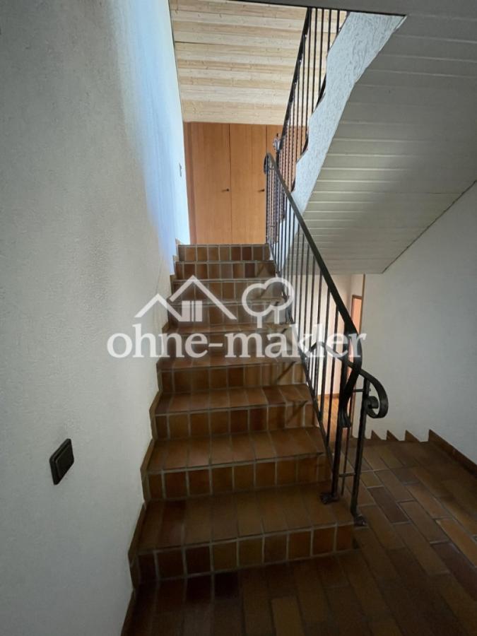 Treppenhaus zum Dachgeschoss