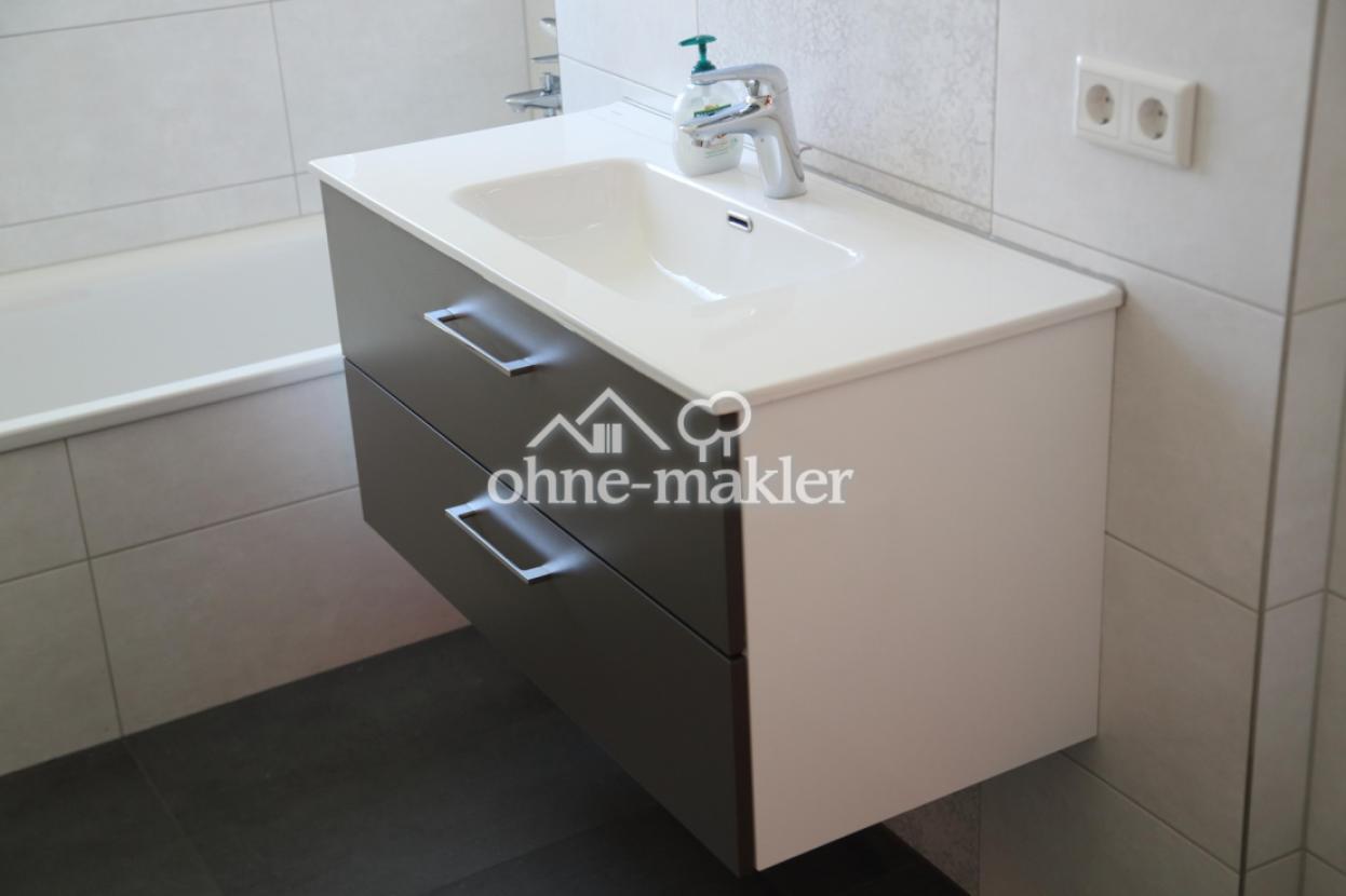 Bad - Waschb. mit Unterschrank