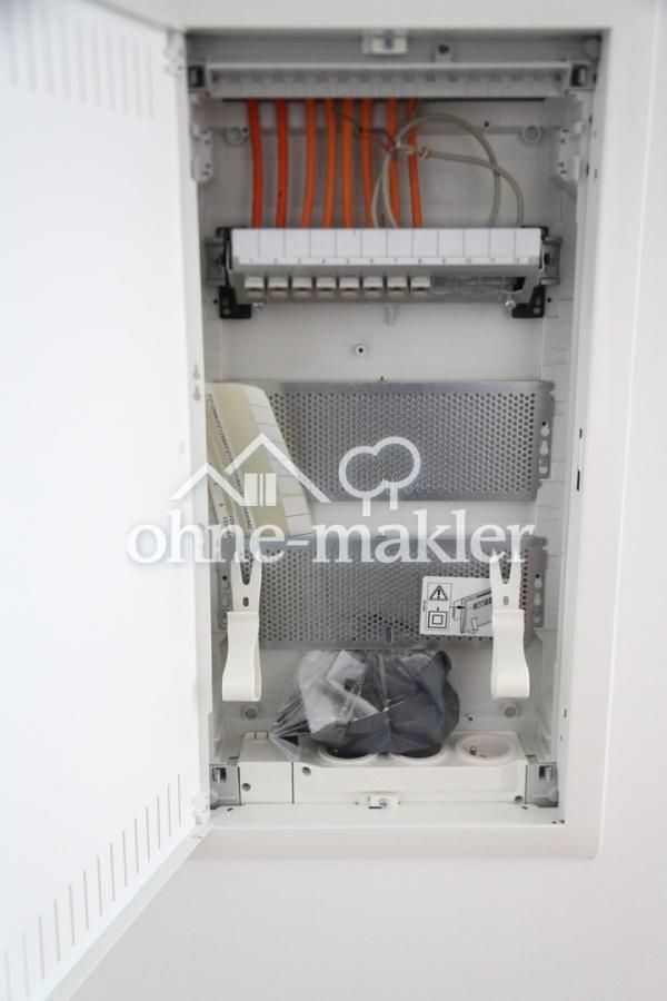 separater Medienschrank LAN