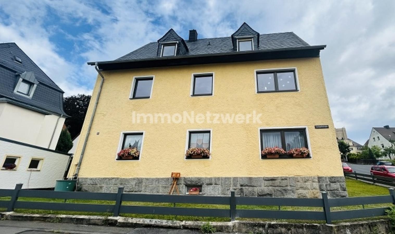 Frontansicht Straße