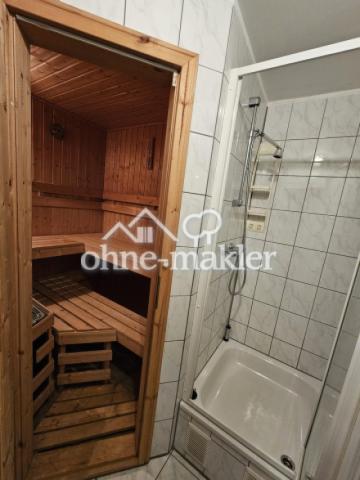 Sauna mit Dusche