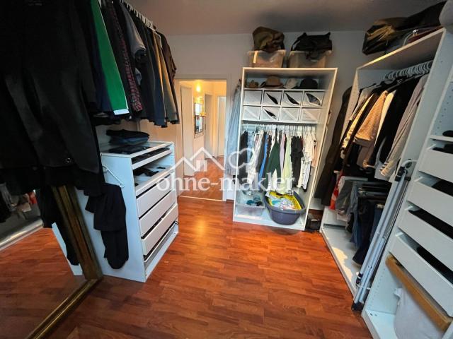 Kind 2 / Ankleidezimmer / Büro