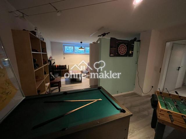 Kellerzimmer mit Dusche