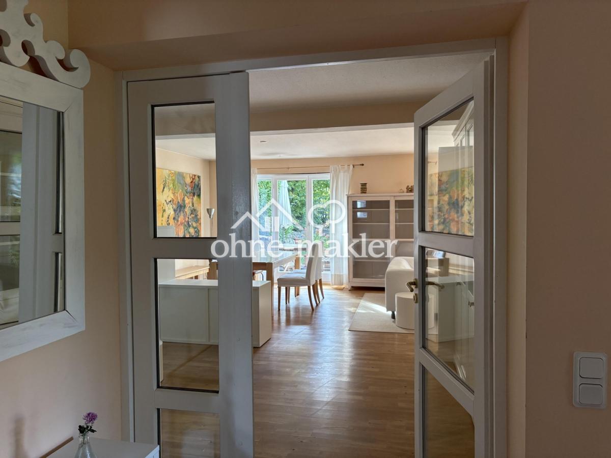 Blick ins Wohnzimmer