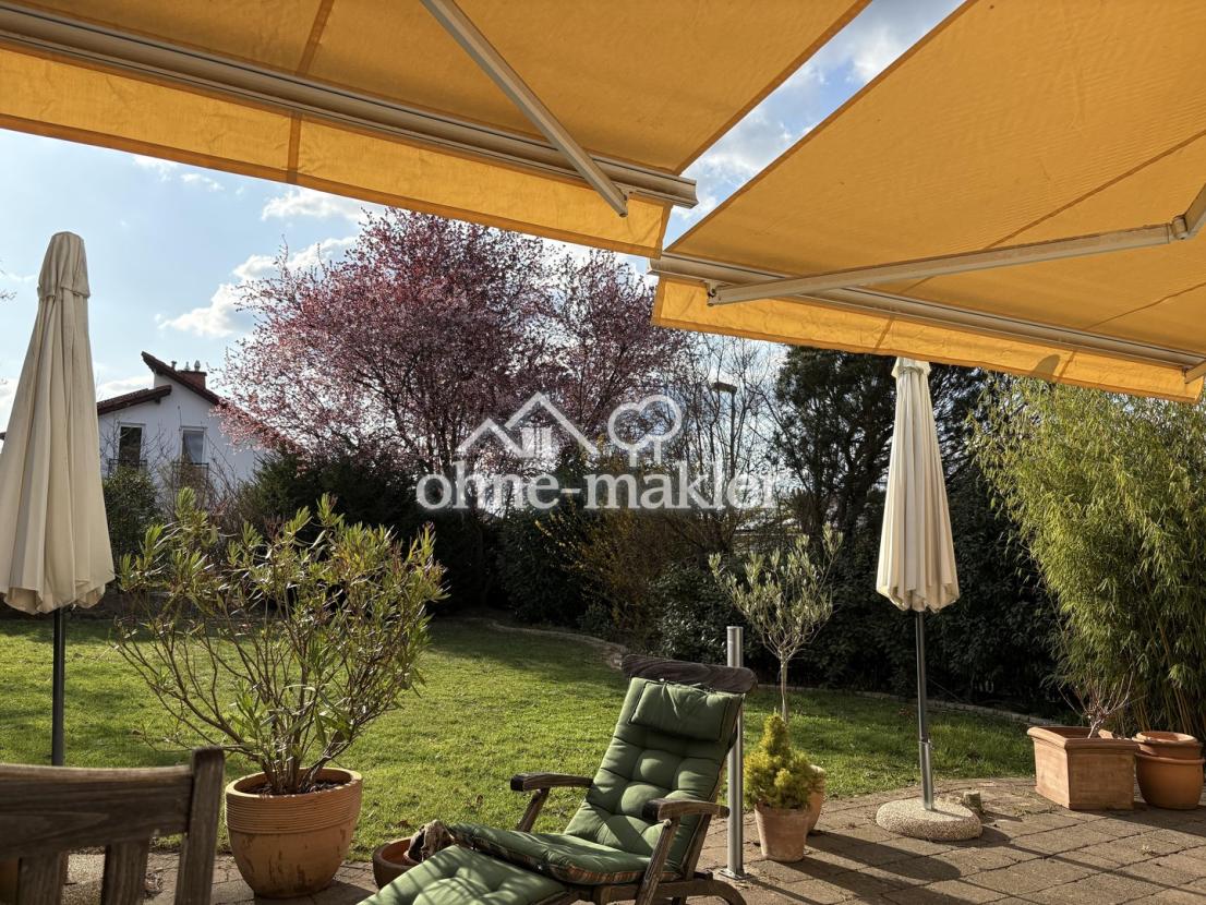 Blick auf Terrasse/Garten