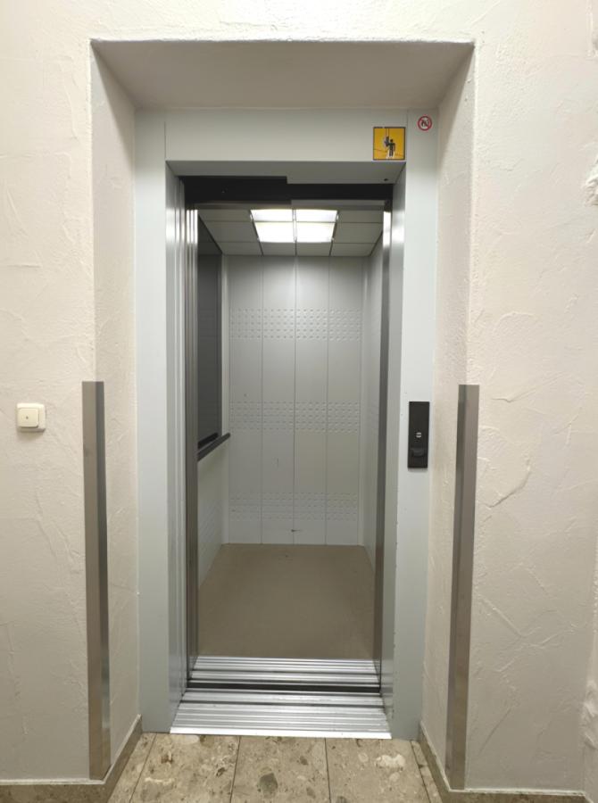Aufzug EG