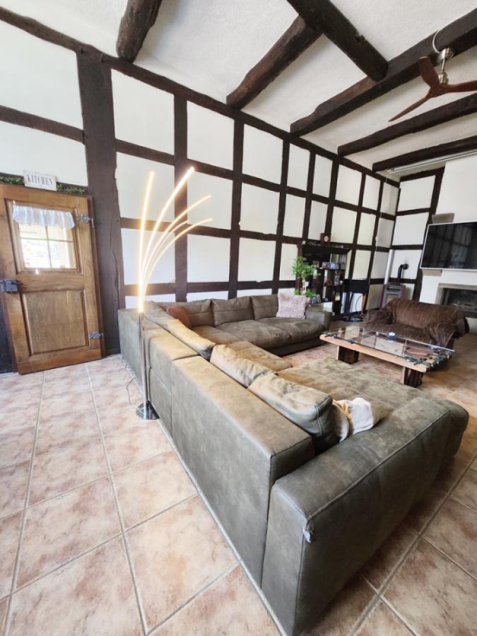 Wohnzimmer (große Diele)