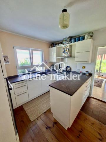 Küche mit modernen Geräten