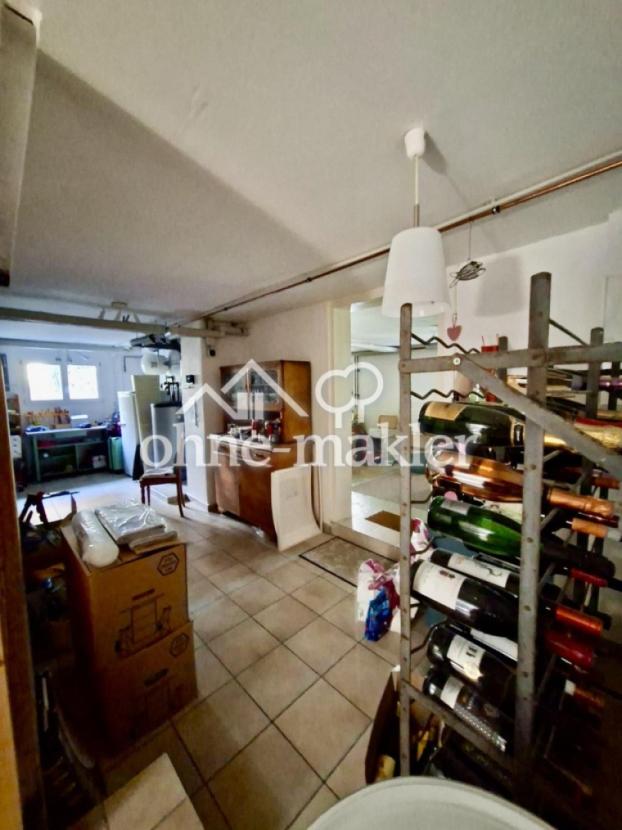 Kellerraum mit Heizung