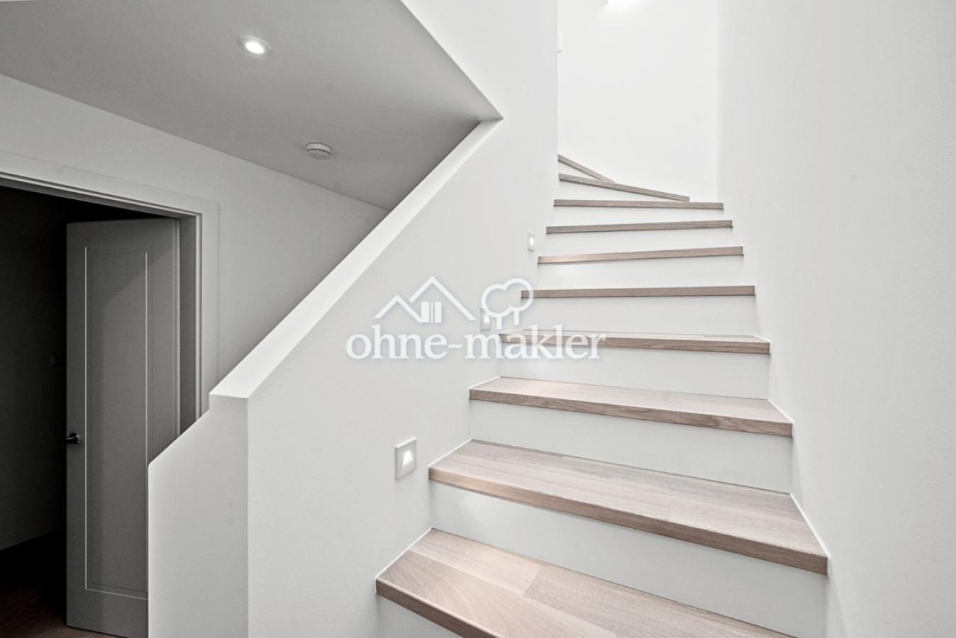 Treppenaufgang ins DG