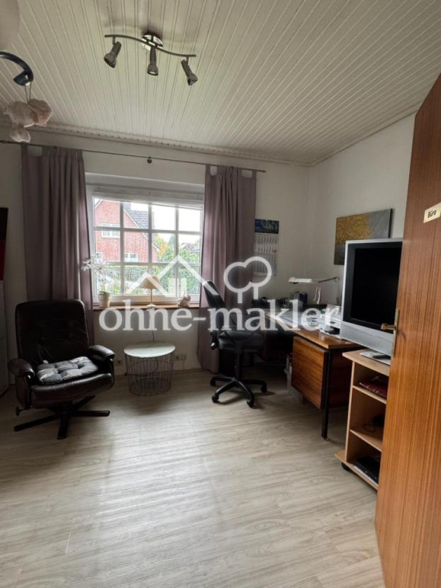 Kinderzimmer / Büro 