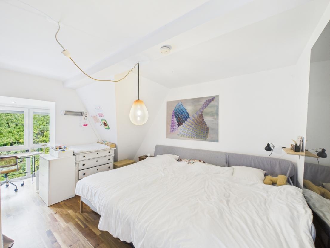 sehr großes Elternschlafzimmer