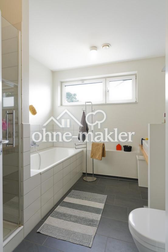 Großes Badezimmer | OG