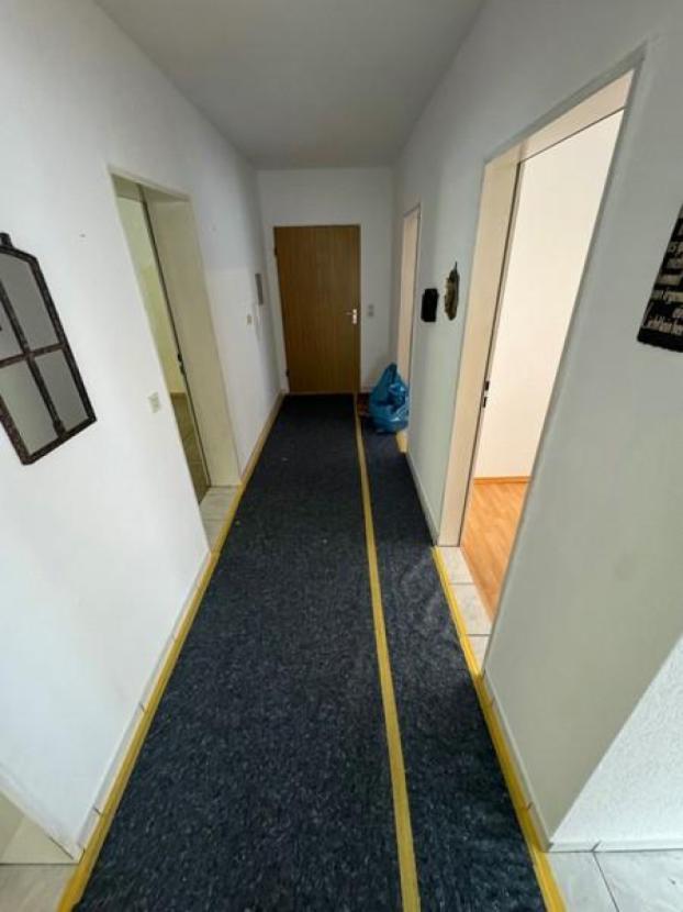 19 Flur in Renovierung