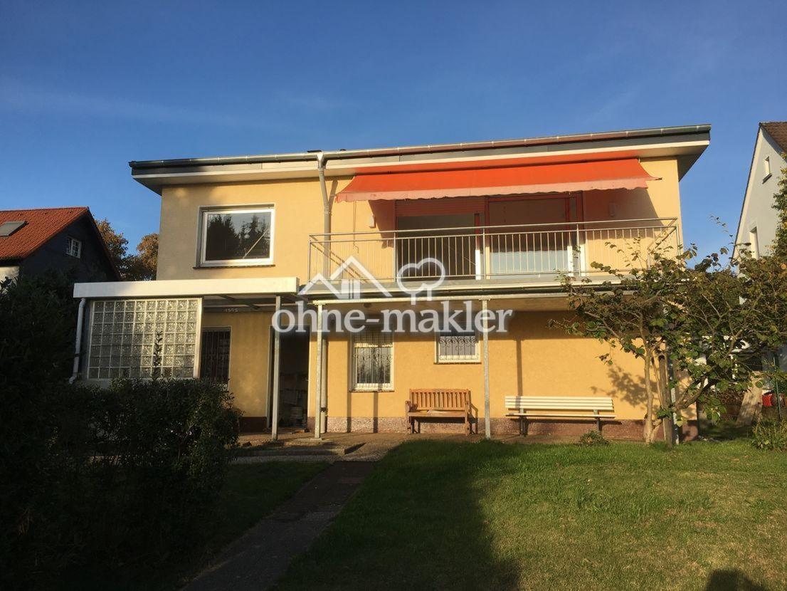 Rückansicht mit Markise