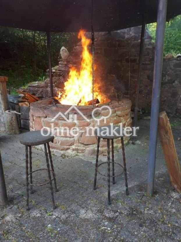 Grillplatz mit Feuerstelle