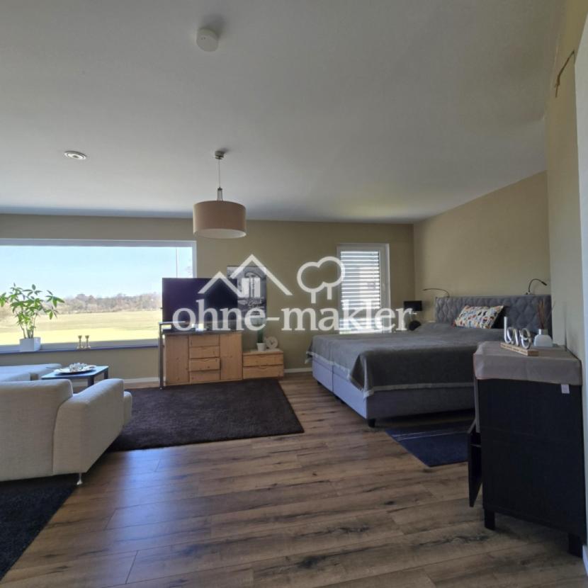 großzügiges Elternschlafzimmer