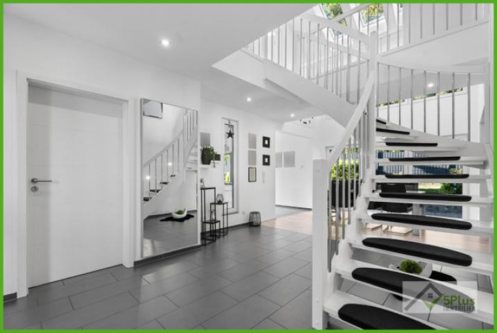 5Plus Immo Haus zum Kauf Inden/Altdorf Eingangsbereich