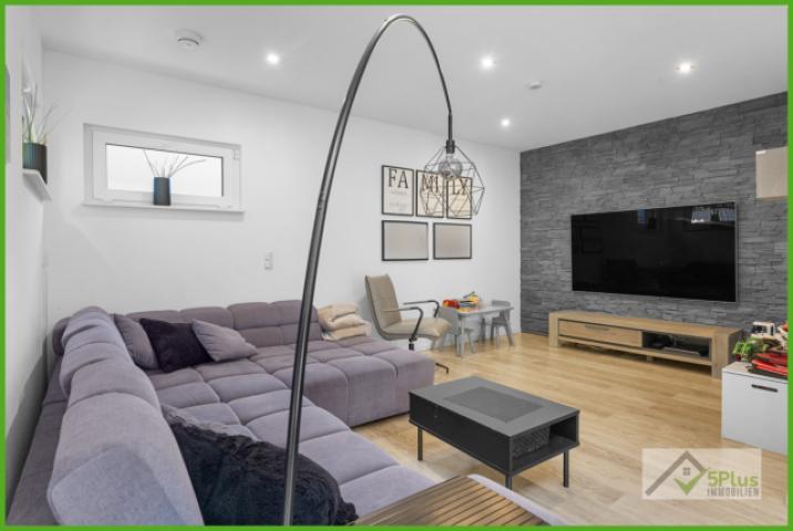 5Plus Immo Haus zum Kauf Inden/Altdorf Wohnzimmer