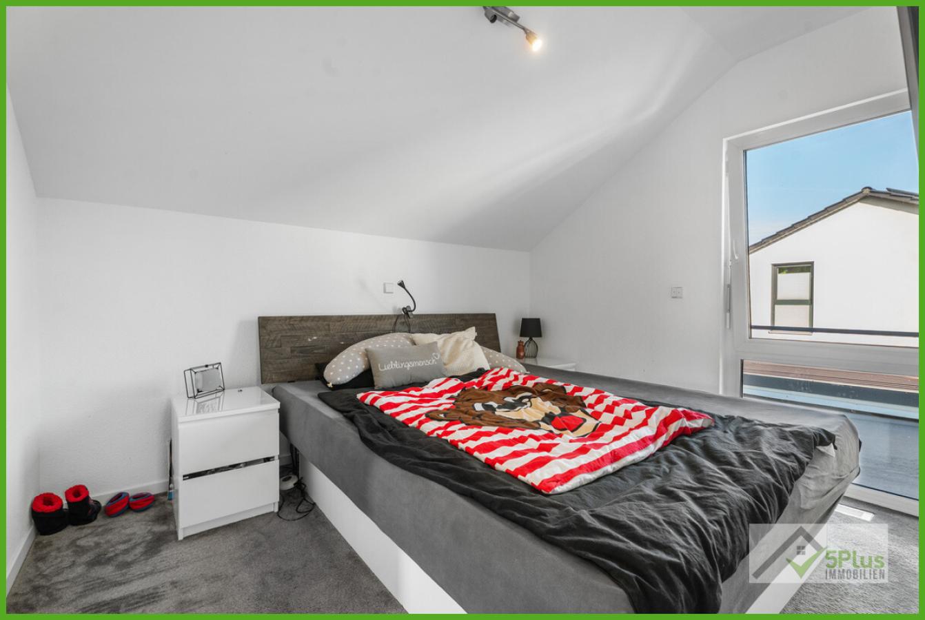 5Plus Immo Haus zum Kauf Inden/Altdorf Schlafzimmer