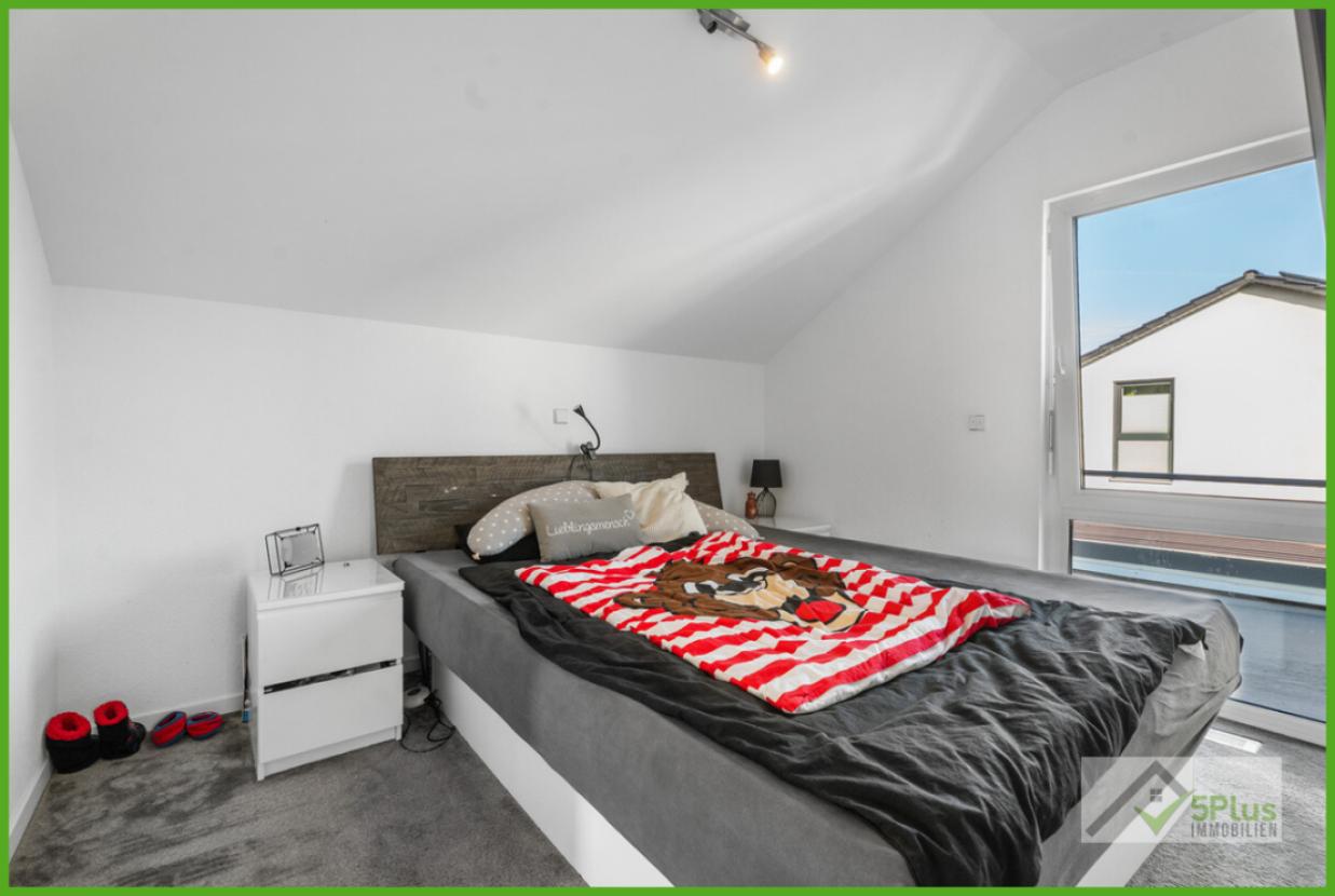 5Plus Immo Haus zum Kauf Inden/Altdorf Schlafzimmer