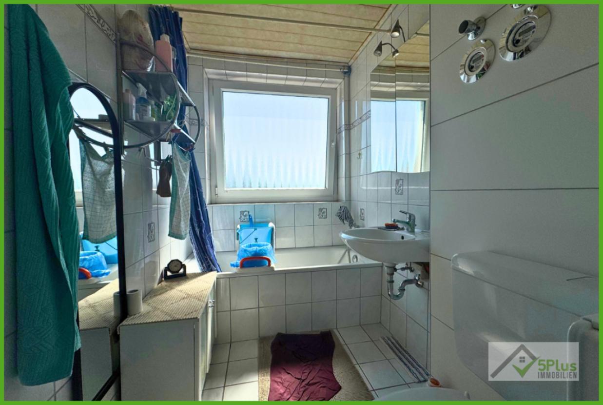 5Plus Immo Wohnung zum Kauf Düren Tageslichtbadezimmer