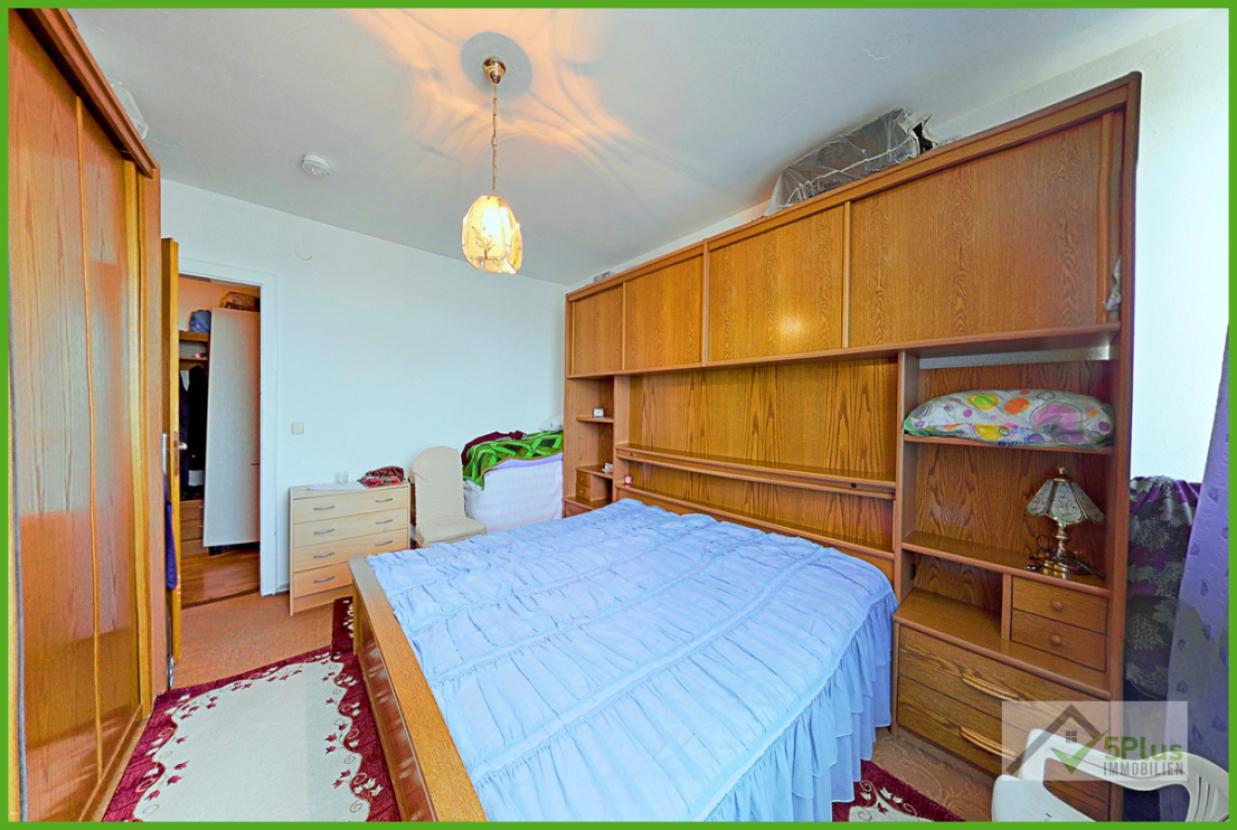 5Plus Immo Wohnung zum Kauf Düren Schlafzimmer