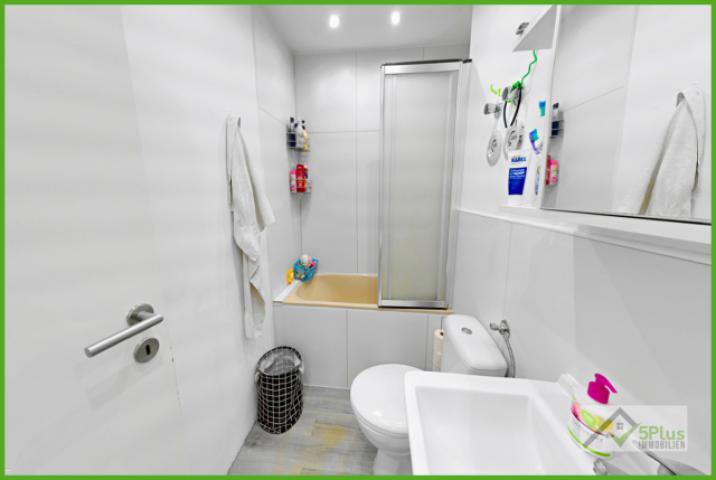 5Plus Immo Wohnung zum Kauf Düren Badezimmer