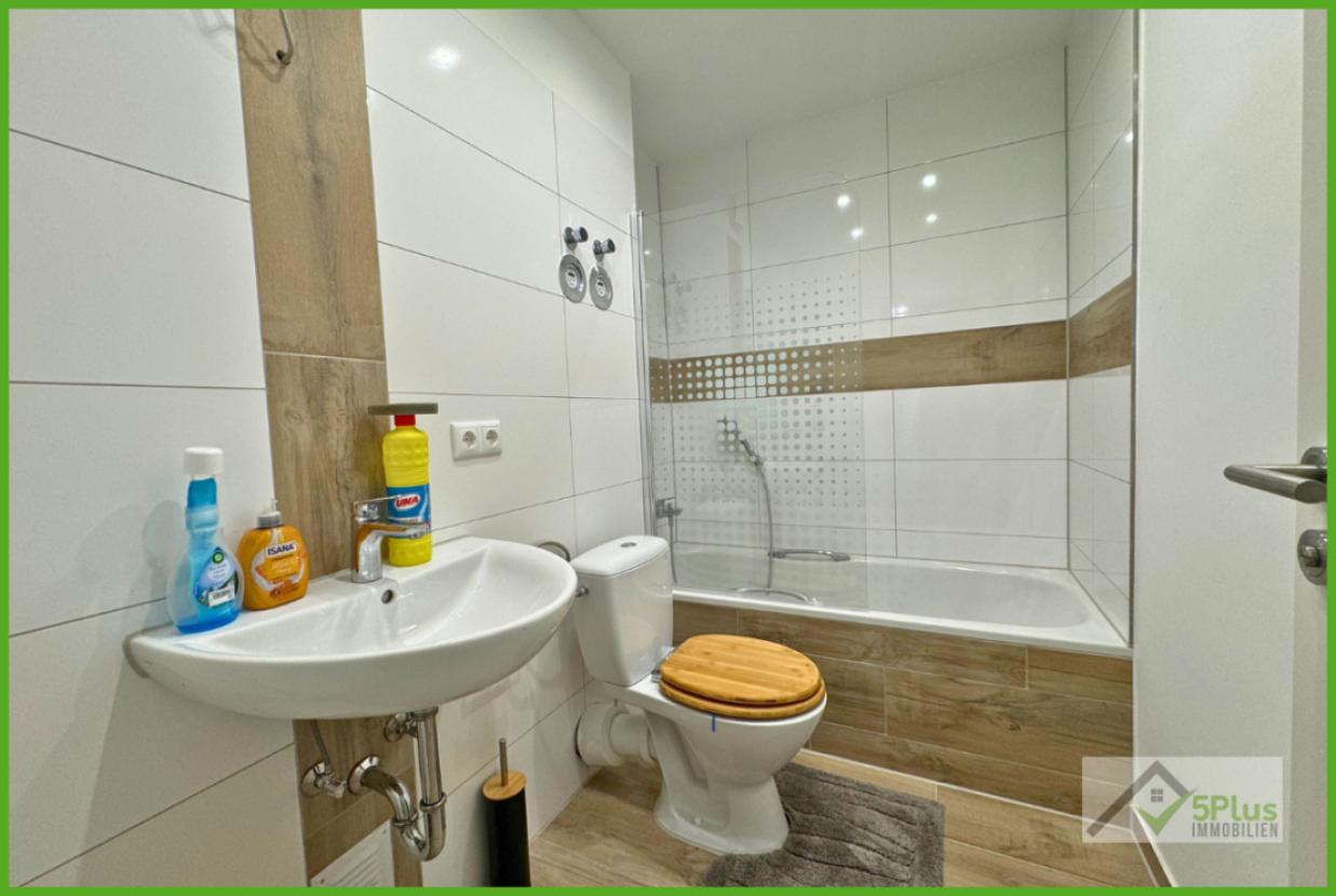 5Plus Immo Wohnung zum Kauf Düren Badezimmer