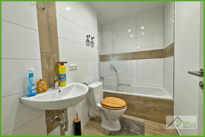 5Plus Immo Wohnung zum Kauf Düren Badezimmer