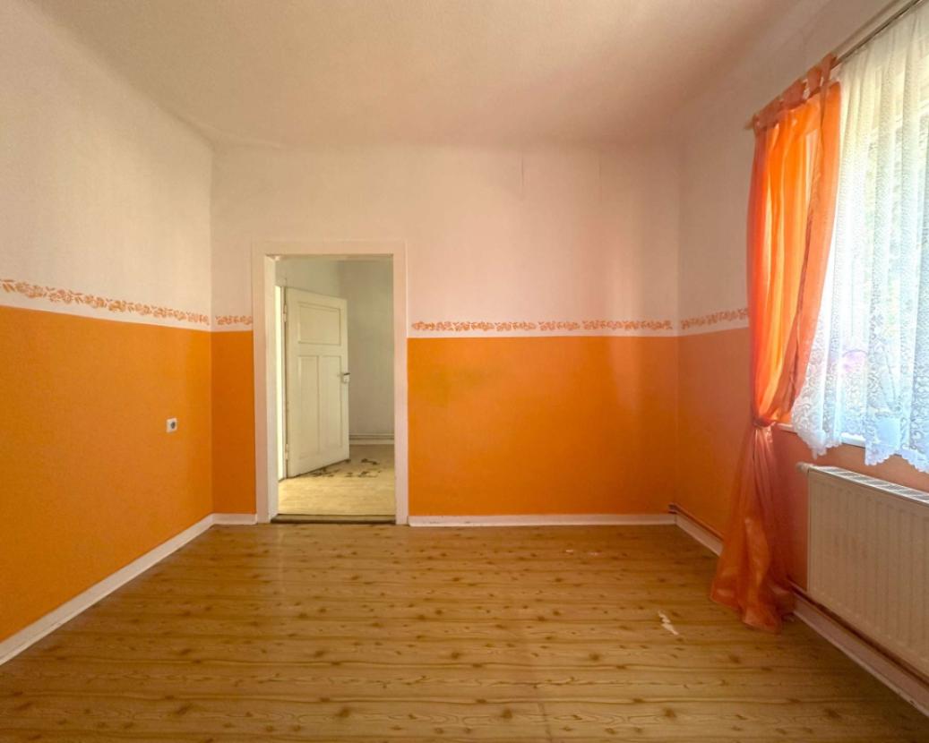 Wohnzimmer OG mit Blick auf Schlafzimmer